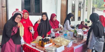 Biro Pemberdayaan Perempuan dan Kesejahteraan Keluarga Buka Stand Kreatif Meriahkan Kemerdekaan RI