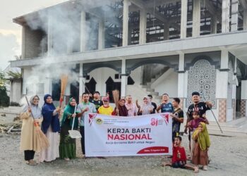 PC LDII Aimasi Gelar Kerja Bakti Sambut HUT RI ke 81 Tanamkan Nilai Gotong Royong Kerjasama yang Baik