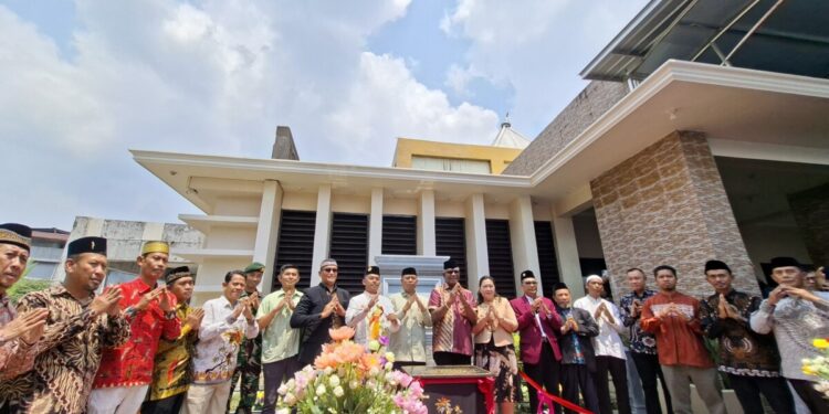 Bupati Mimika Resmikan Masjid Miftahul Huda, Jadi Tempat Ibadah, Majelis Ilmu dan Pembinaan Generasi Muda